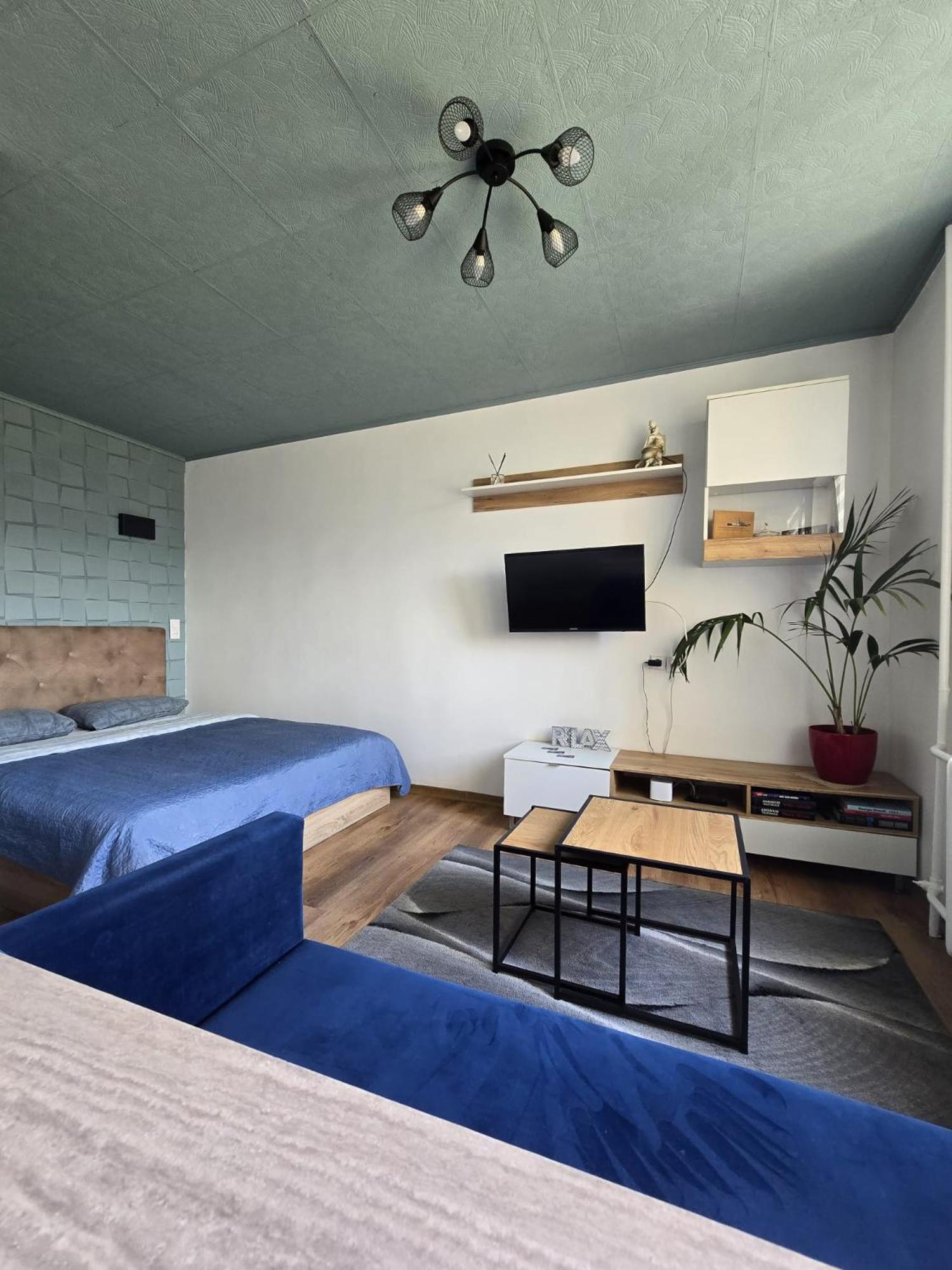 R&J Apartment II Паневежис Екстер'єр фото